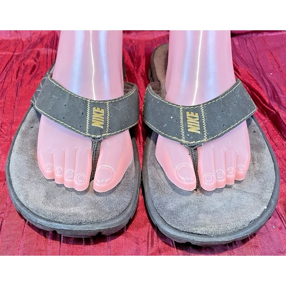 Mens Nike Brown Marina Flip Flop Style Sandals Sz 9